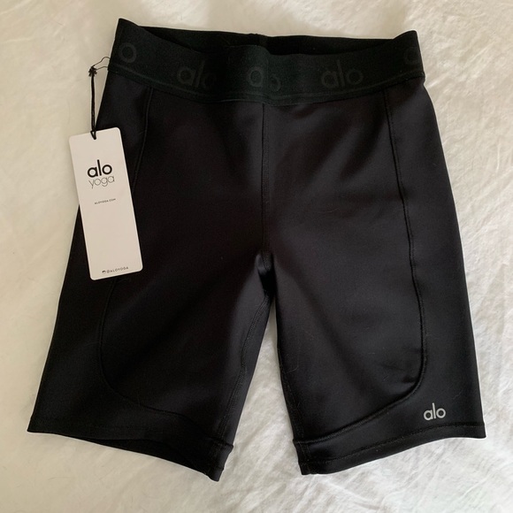 ALO Yoga | Shorts | Alo Yoga 